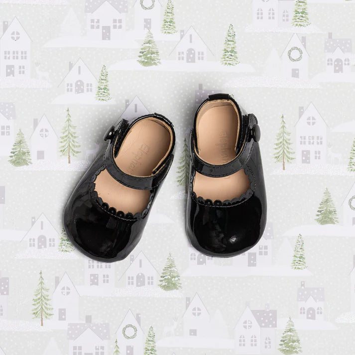 The Perfect Shoes for Your Kids This Christmas: A Guide by Elephantito